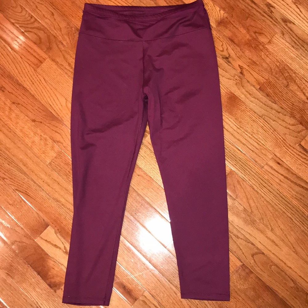 Fabletics 7/8 Leggings